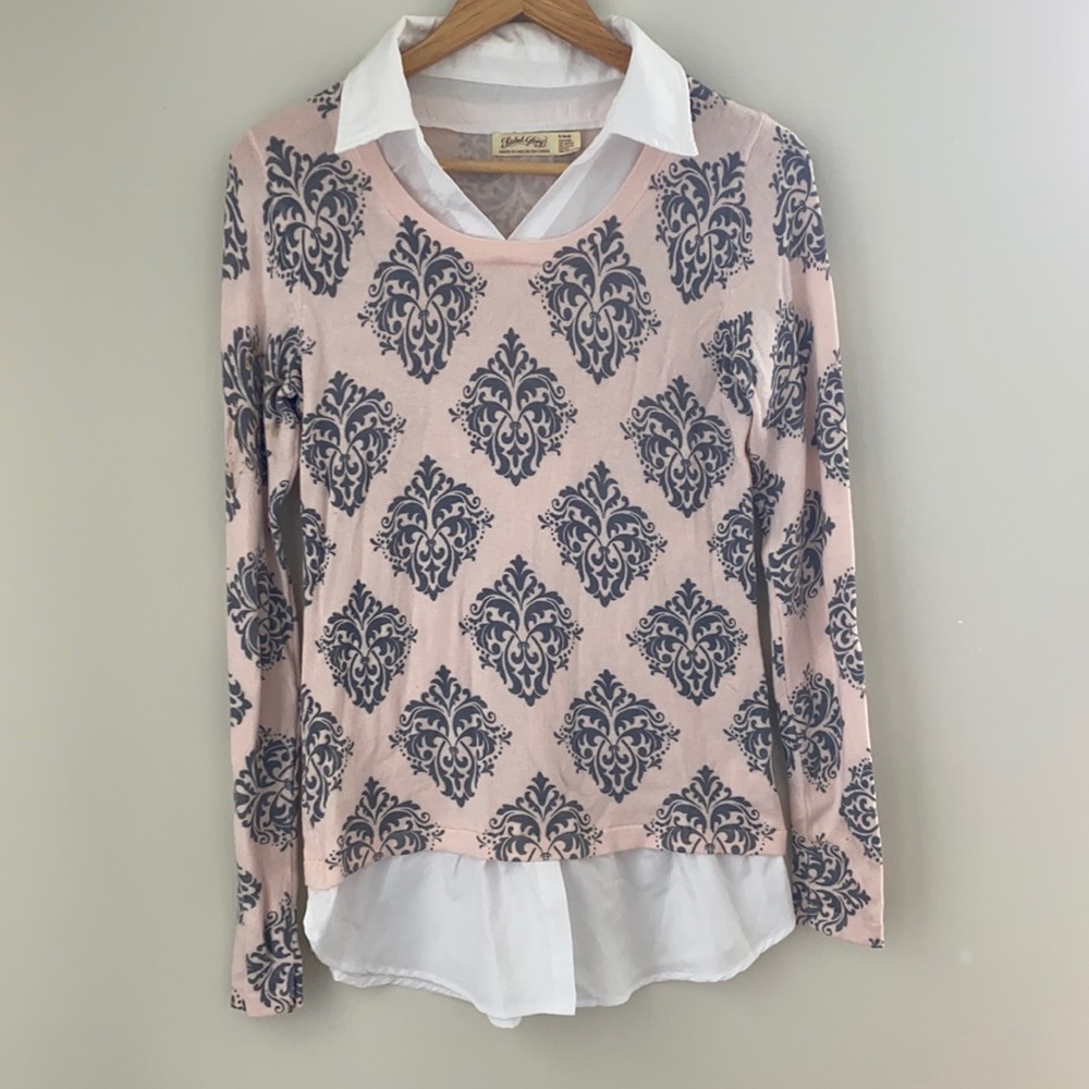 Lightweight long sleeved business shirt